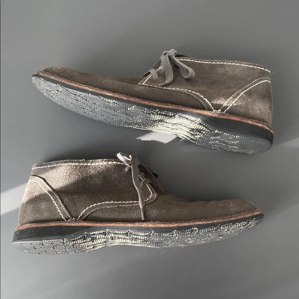 John Varvatos USA Gray Suede Chukka Boots Contrast Stitching Sz 9 Street Casual